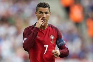 开云体育世界杯-雄鹿提前终结悬念新疆队，库里在NBA总决赛接管比赛，竞技体育的终极魅力