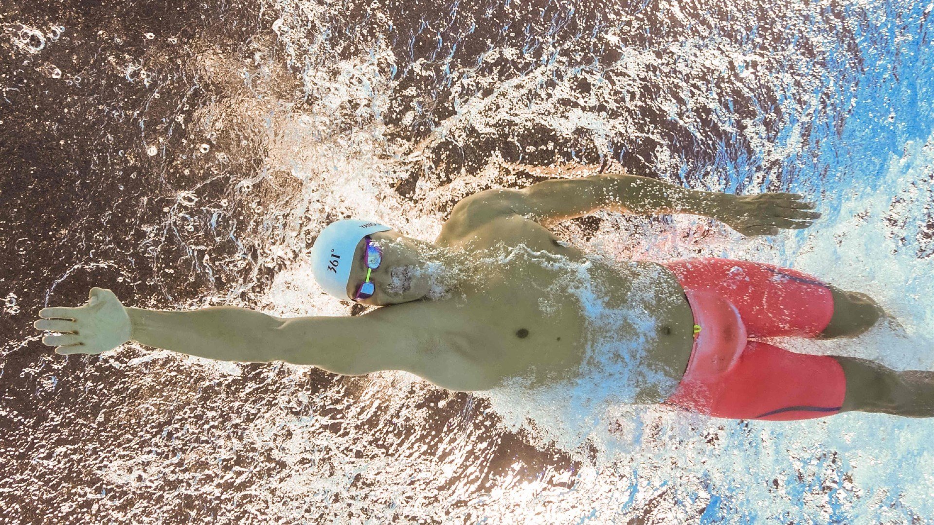 季后赛抢七之夜，恩比德完成自我救赎