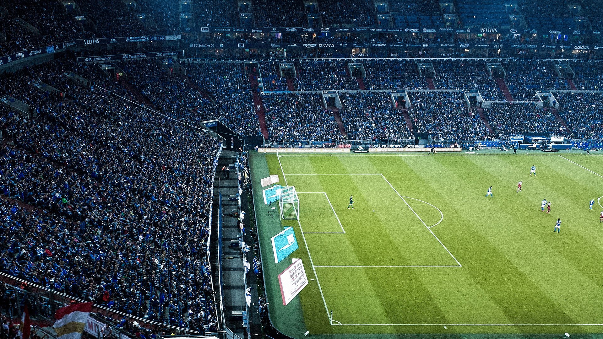 巴雷拉绝境闪光，喀麦隆巅峰对决击碎西班牙神话